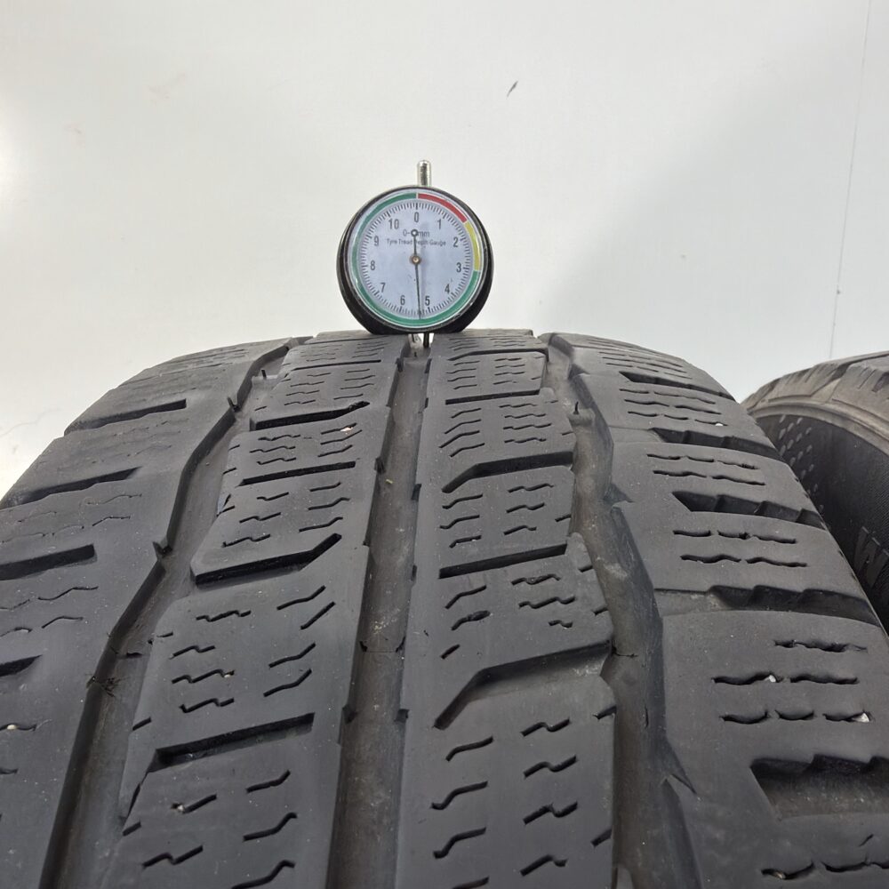 Gomme Usate 215 65 R16C 109 107R Kumho Winter Portran CW51 75% Invernali - immagine 2