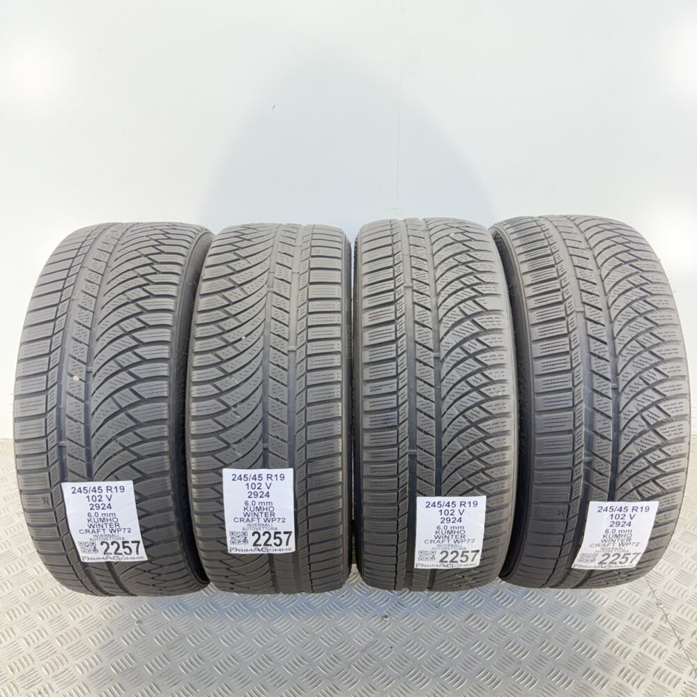 Gomme Usate 245 45 R19 102V Kumho Winter Craft WP72 86% Invernali