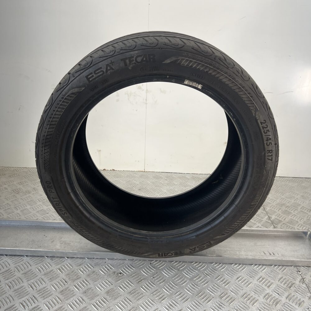 Pneumatico Usato 225 45 R17 94Y Esa Tecar Spirit Pro 83% Estivo - immagine 5