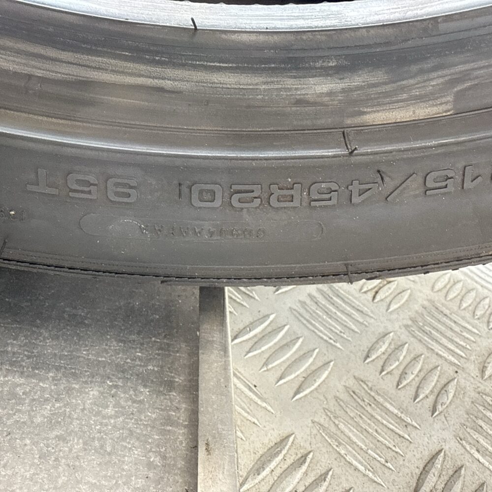 Gomma Usata 215 45 R20 95T Goodyear EfficientGrip Performance 89% Estiva - immagine 4