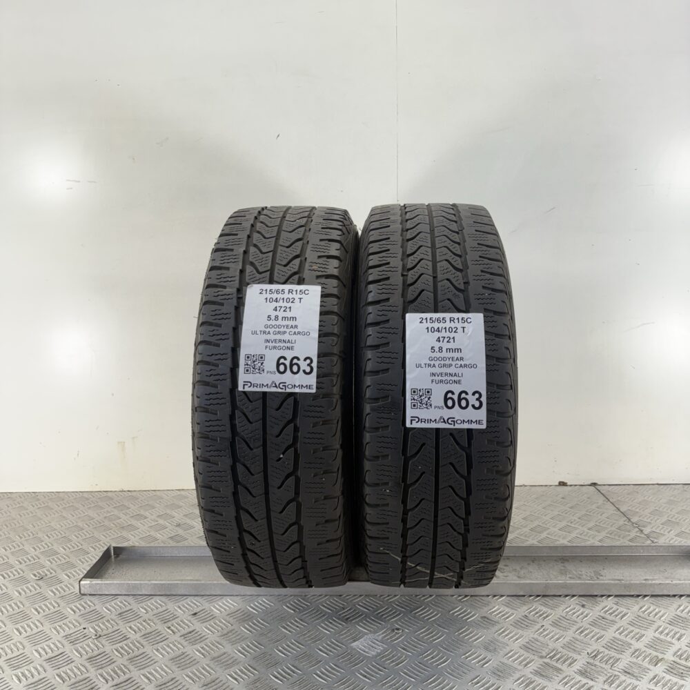 Pneumatici Usati 215 65 R15C 104/102T Goodyear Ultra Grip Cargo 82% Invernali