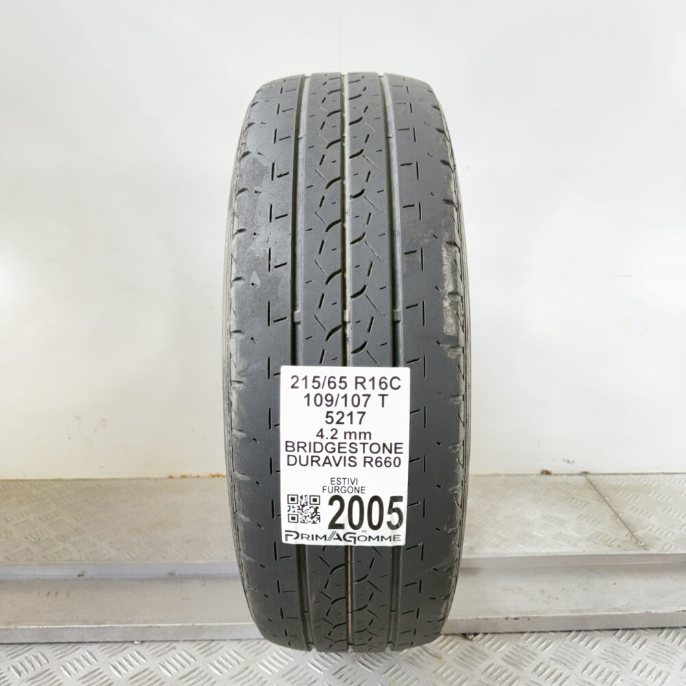 Pneumatico Usato 215 65 R16C 109/107T Bridgestone Duravis R660 Estivo
