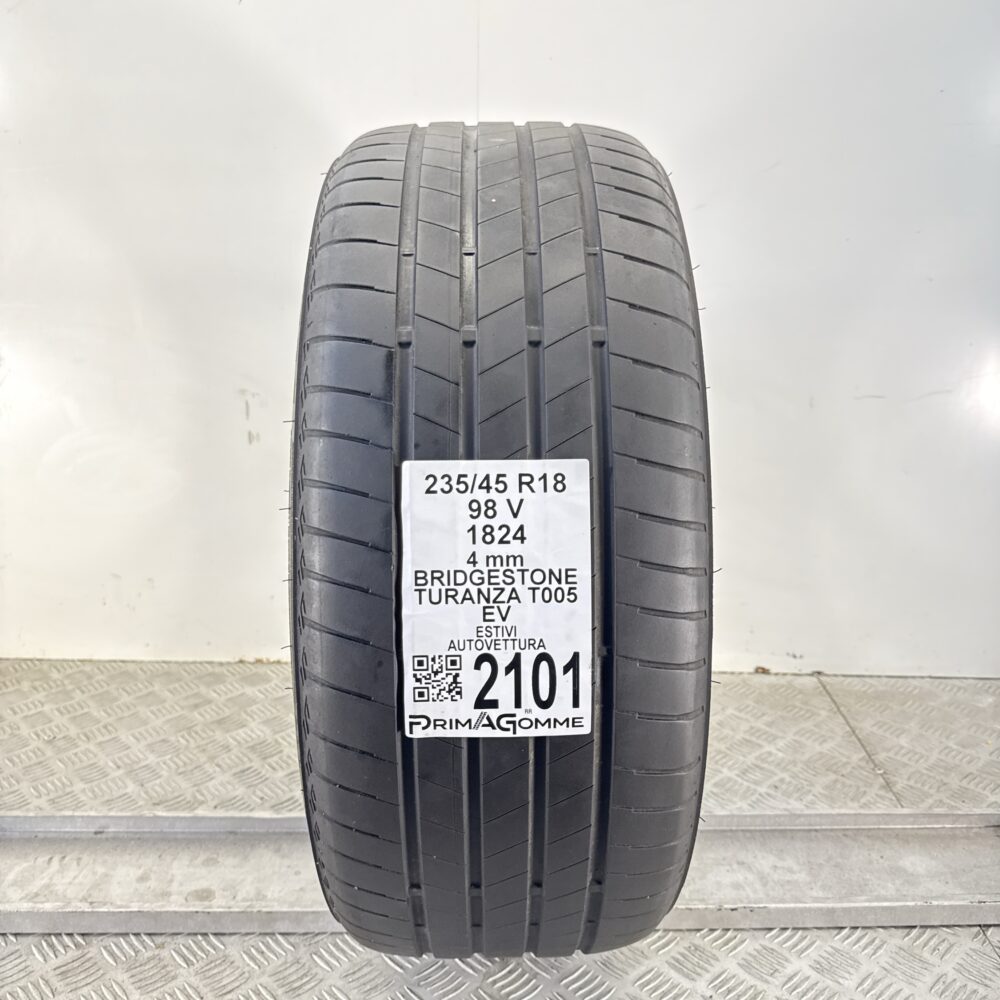 Pneumatico Usato 235 45 R18 98V Bridgestone Turanza T005 EV Estivo