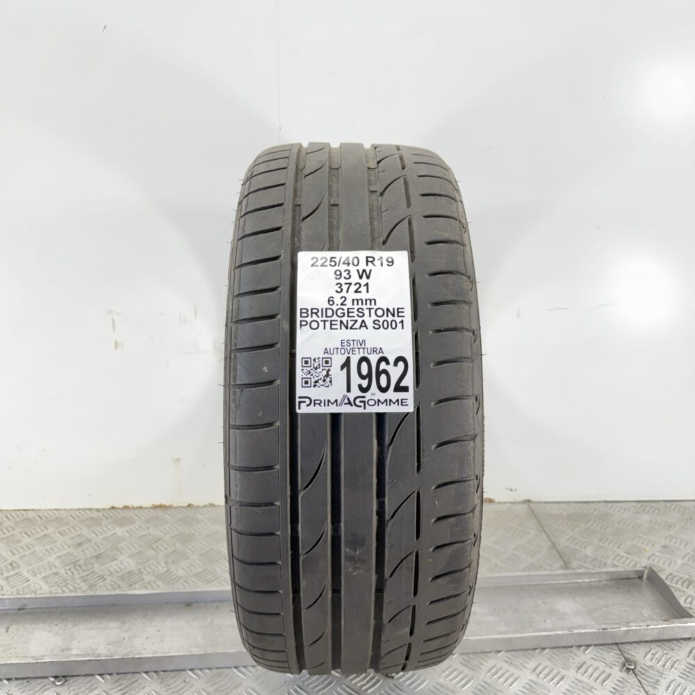 Pneumatico Usato 225 40 R19 93W Bridgestone Potenza S001 89% Estivo