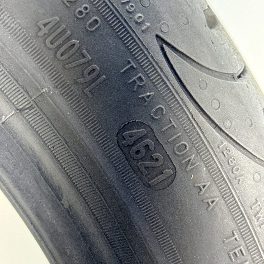 Gomma Usata 225 40 ZR18 92Y Pirelli P Zero Nero GT 91% Estivo - immagine 8