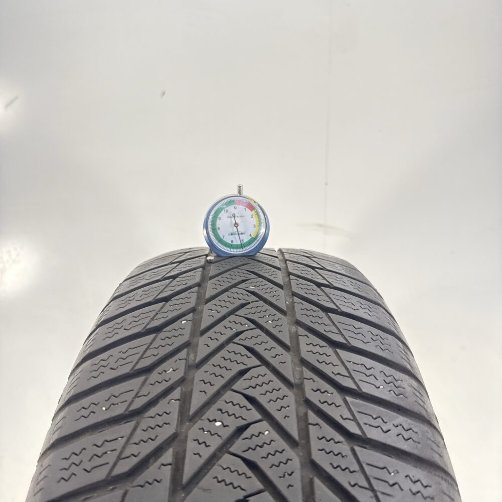 Gomma Usata 215 60 R17 96H Esa Tecar Supergrip Pro Invernale - immagine 2