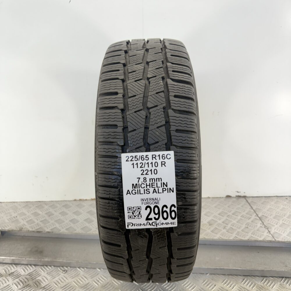 Gomma Usata 225 65 R16C 112/110R Michelin Agilis Alpin 87% Invernale