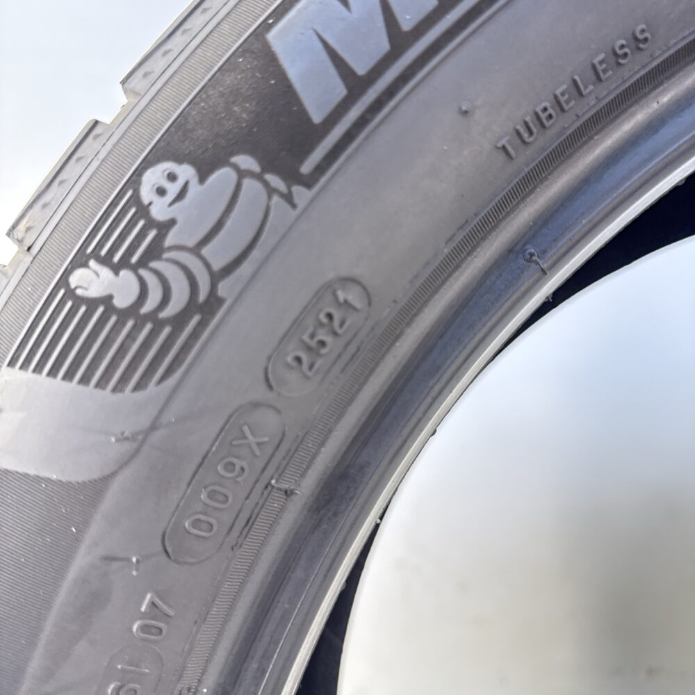 Gomme Usate 265 45 R20 104V Michelin Pilot Alpin 5 SUV Invernali - immagine 9