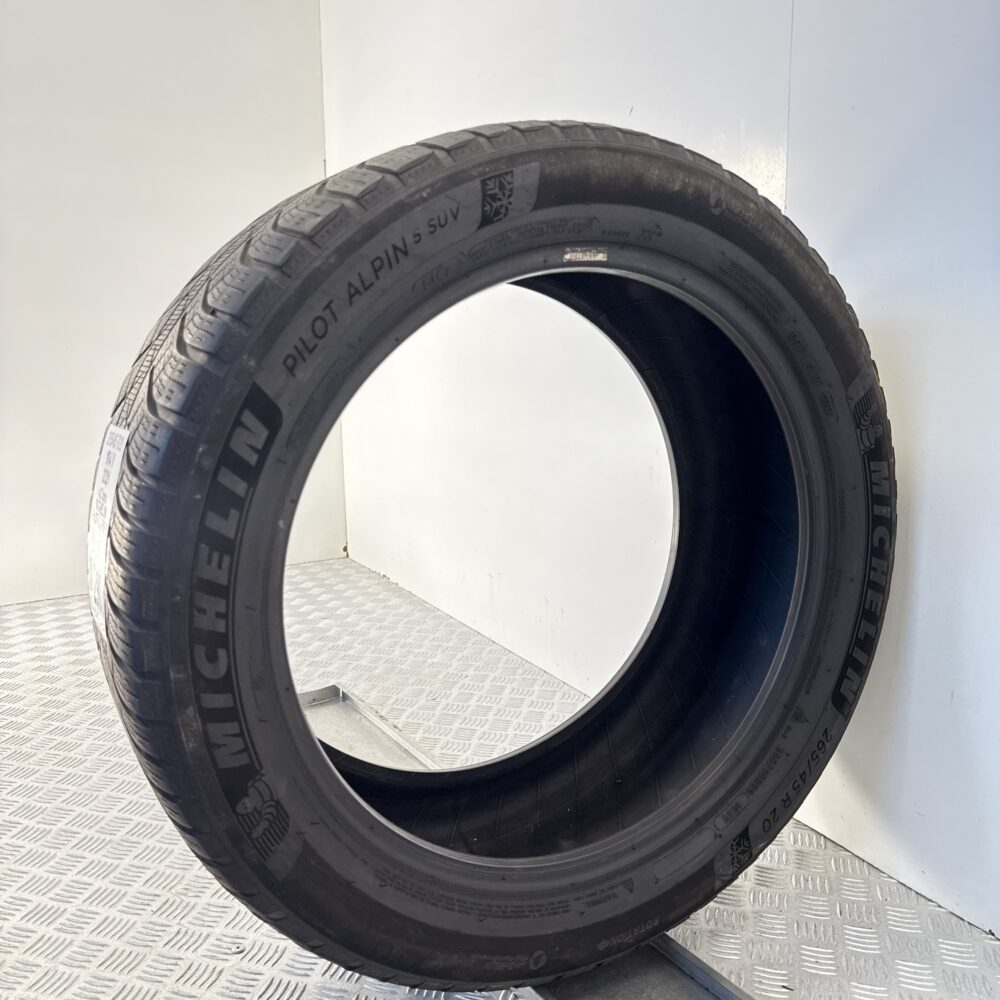 Gomma Usata 265 45 R20 104V Michelin Pilot Alpin 5 SUV Invernale - immagine 4