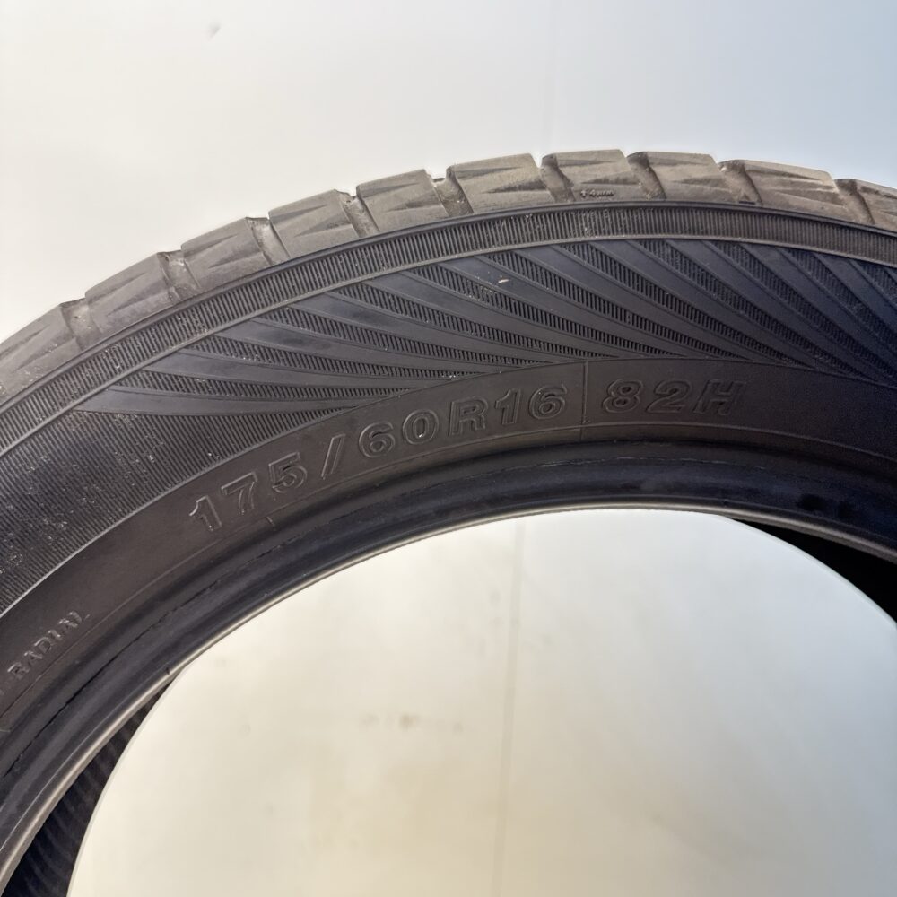 Gomme Usate 175 60 R16 82H Yokohama V903 71% Invernali - immagine 8