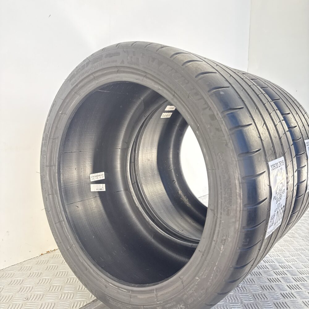 Gomme Usate 325 30 ZR19 XL 105Y Michelin Pilot Super Sport 74% Estive - immagine 5