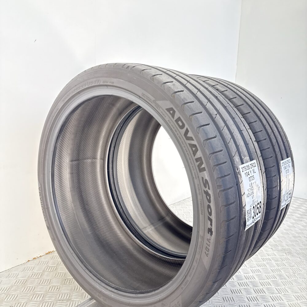 Gomme Usate 275 35 ZR22 XL 104Y Yokohama Advan Sport V107 Estive - immagine 5