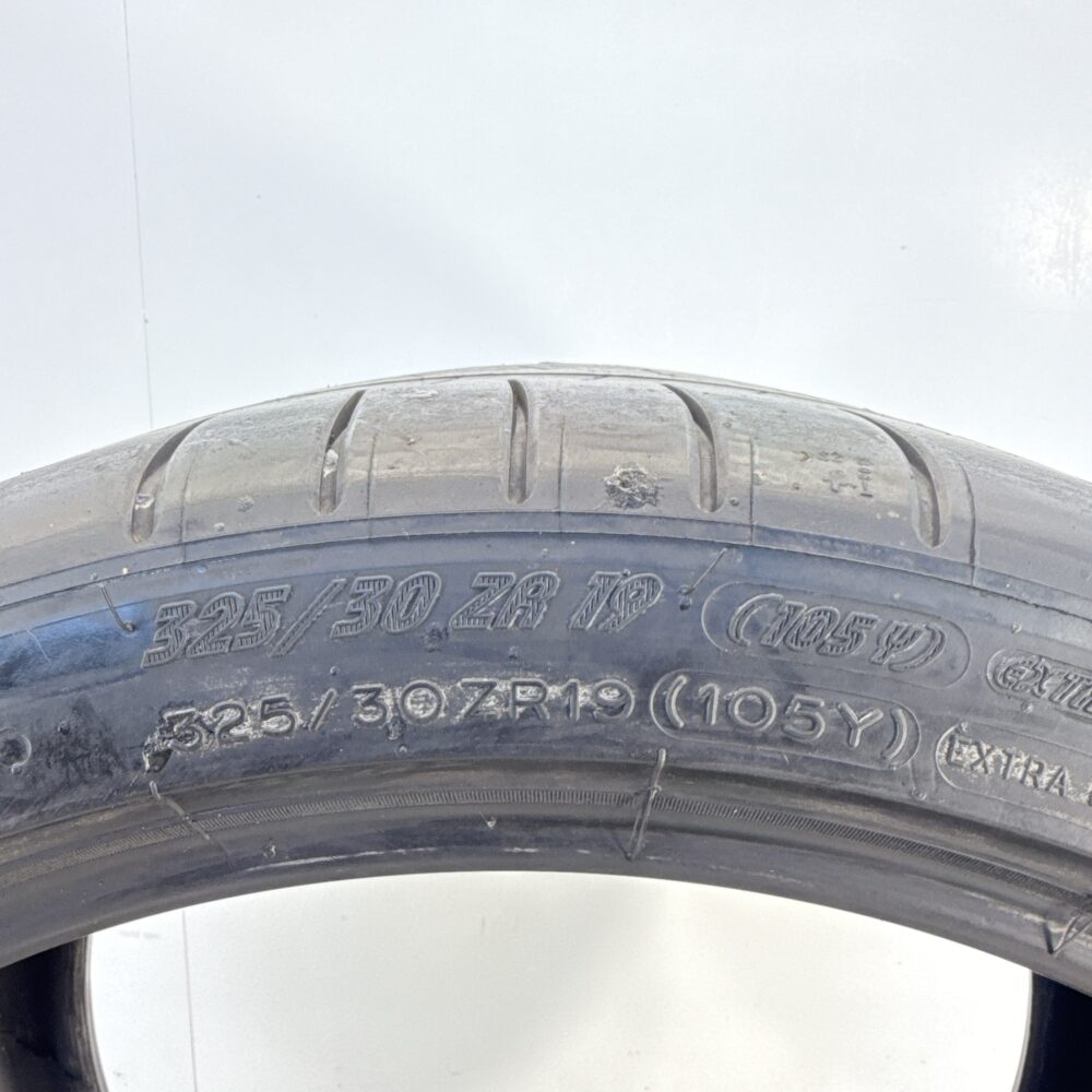 Gomme Usate 325 30 ZR19 XL 105Y Michelin Pilot Super Sport 74% Estive - immagine 8