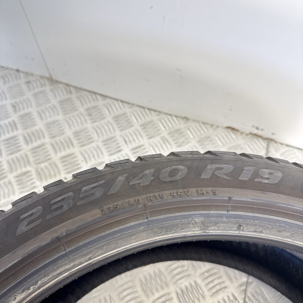 Gomme Usate 235 40 R19 XL 96V PIRELLI SOTTOZERO 3 74% Invernali - immagine 14