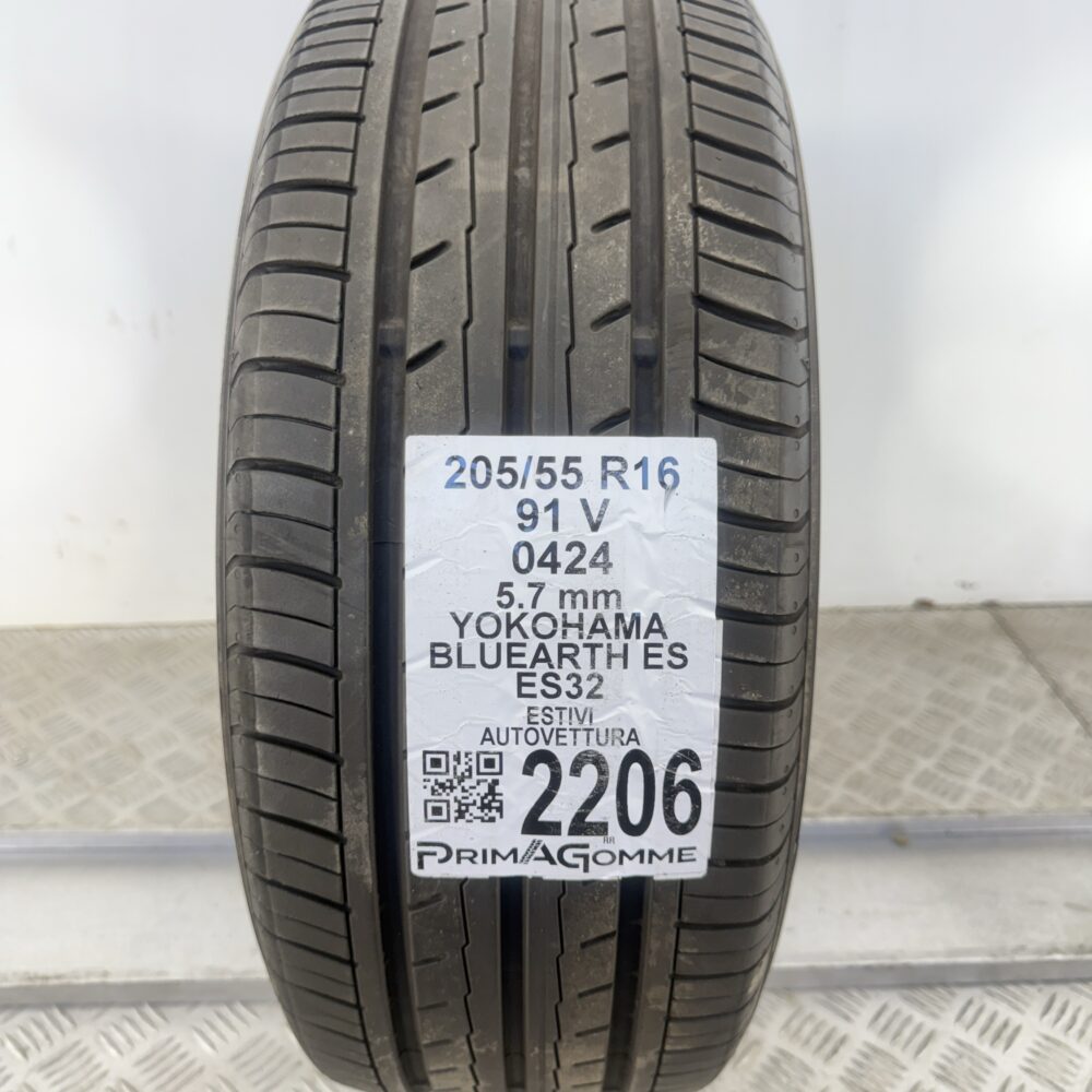 Gomma Usata 205 55 R16 91V Yokohama Bluearth ES ES32 81% Estivo