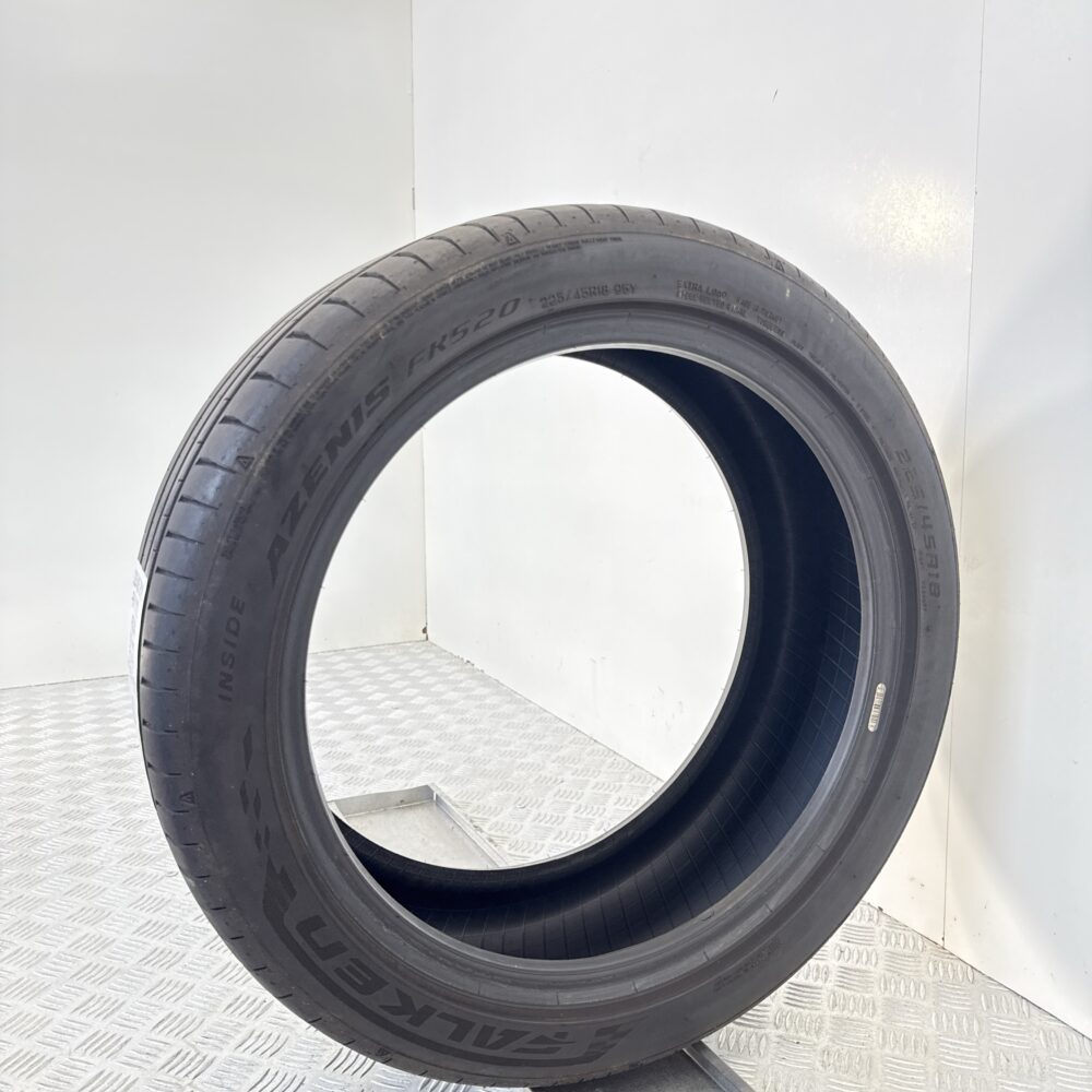 Gomma Usata 225 45 R18 XL 95Y Falken Azenis FK520 Estivo - immagine 4