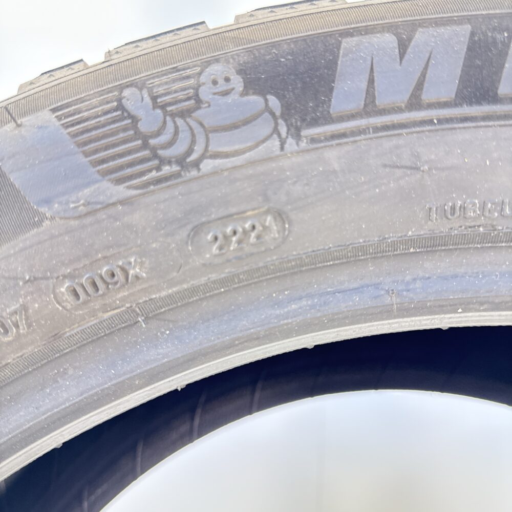Gomma Usata 265 45 R20 104V Michelin Pilot Alpin 5 SUV Invernale - immagine 10