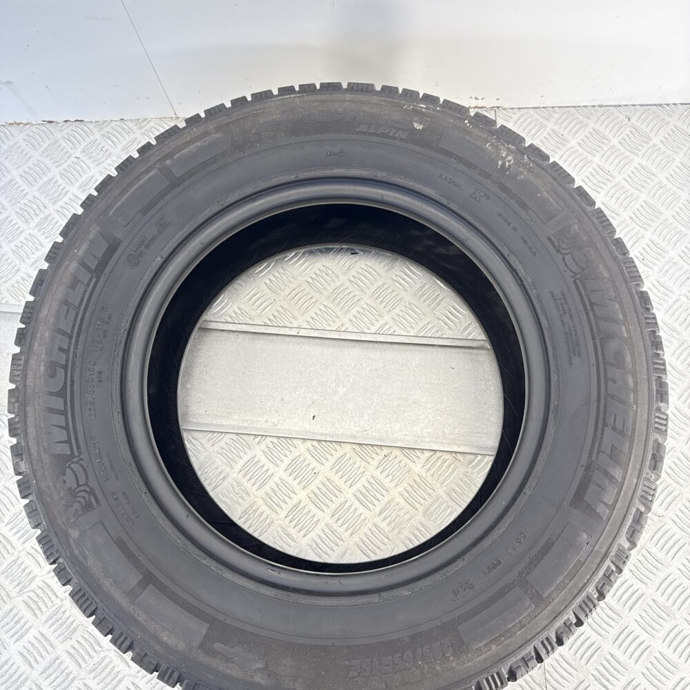 Gomma Usata 225 65 R16C 112/110R Michelin Agilis Alpin 87% Invernale - immagine 6