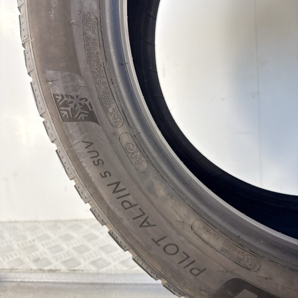 Gomma Usata 265 45 R20 104V Michelin Pilot Alpin 5 SUV Invernale - immagine 9