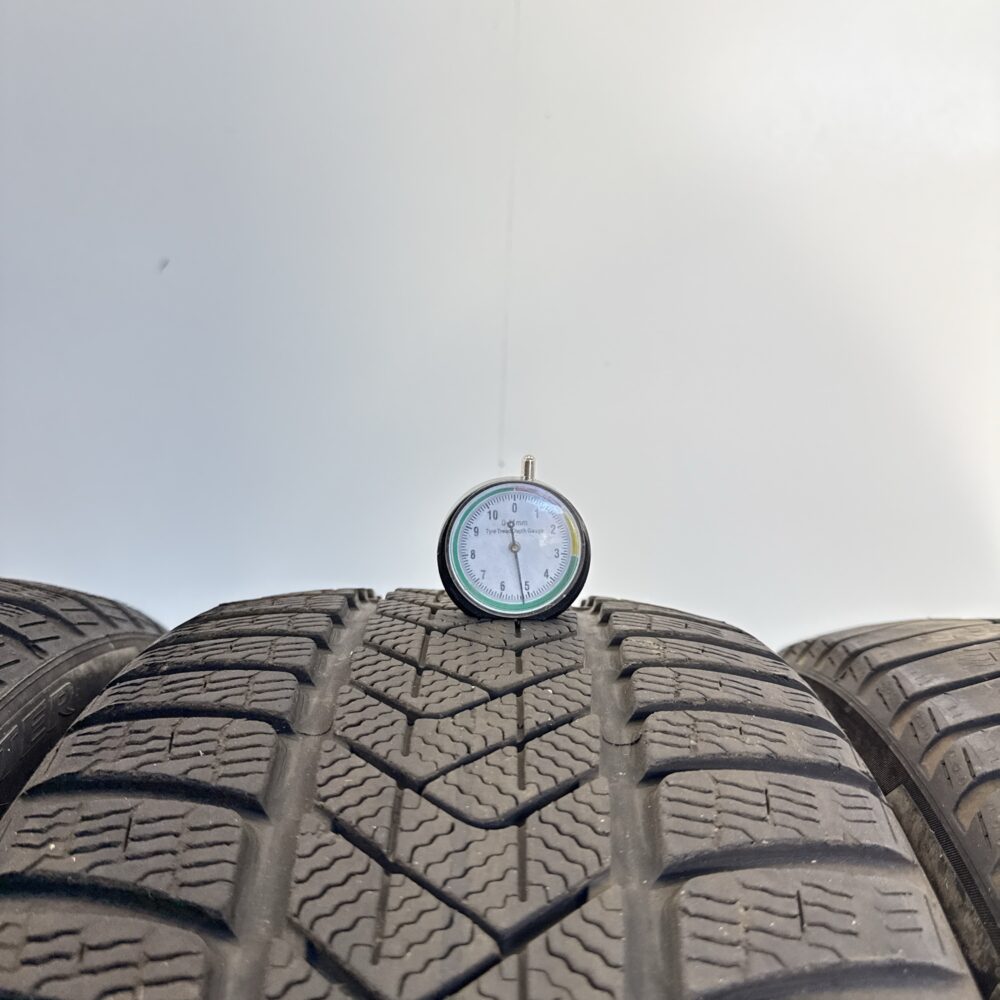 Gomme Usate 235 40 R19 XL 96V PIRELLI SOTTOZERO 3 74% Invernali - immagine 2