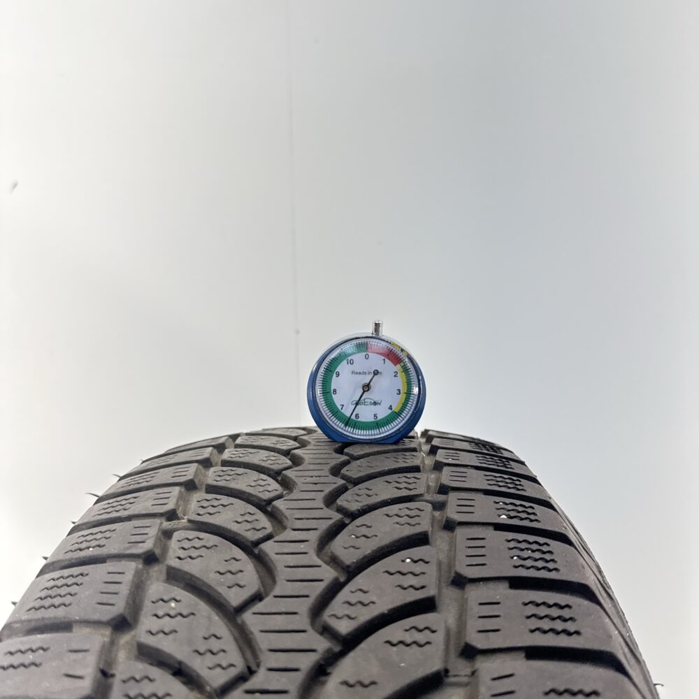 Gomma Usata 215 60 R16C 103/101T Bridgestone Blizzak LM-32C Invernale - immagine 2