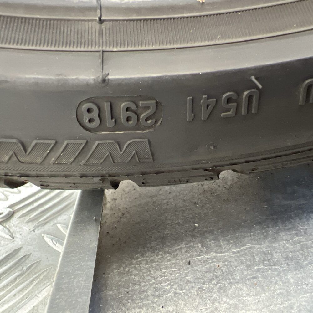 Gomma Usata 225 40 R18 92H Pirelli Sottozero 3 Invernale - immagine 6