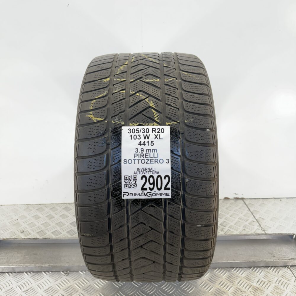 Gomma Usata 305 30 R20 XL 103W Pirelli Sottozero 3 Invernale