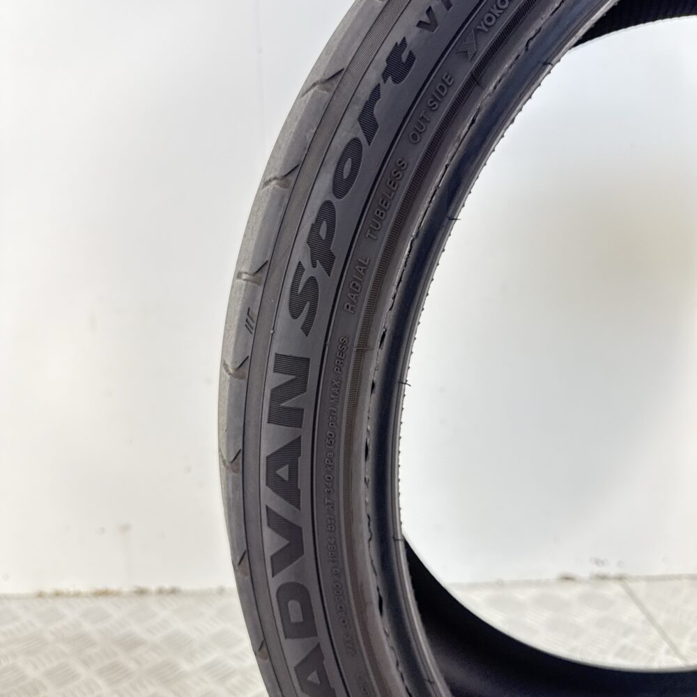 Gomme Usate 275 35 ZR22 XL 104Y Yokohama Advan Sport V107 Estive - immagine 9