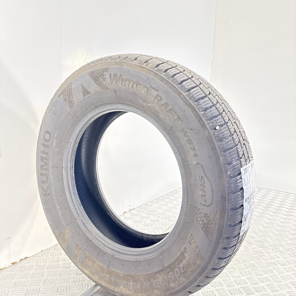 Gomma Usata 205 70 R15 96T Kumho Wintercraft WS71 SUV 94% Invernale - immagine 5