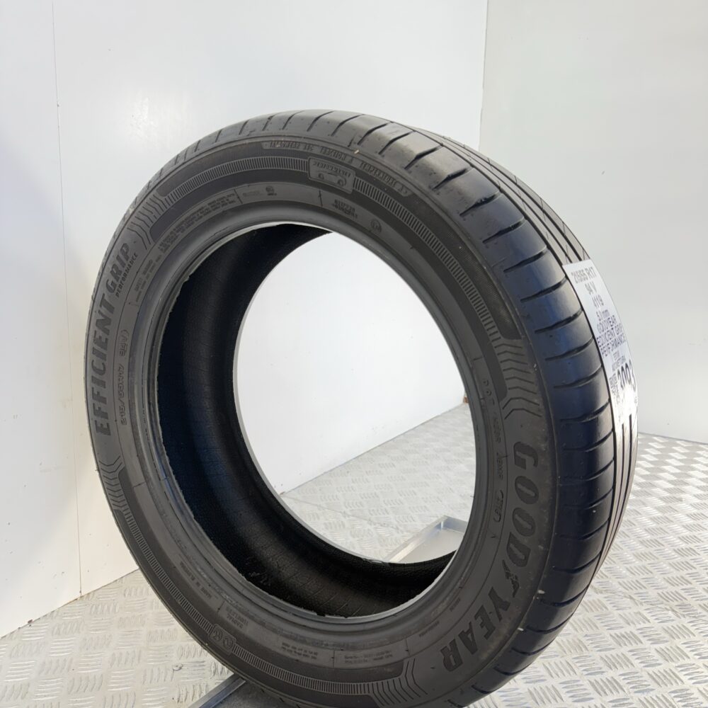 Gomma Usata 215 55 R17 94V Goodyear EfficientGrip Performance 71% Estivo - immagine 10