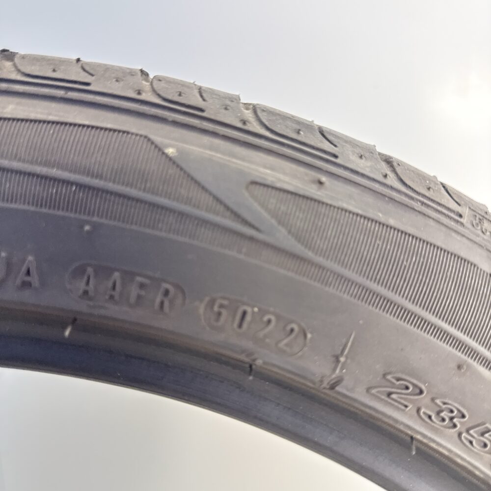 Gomme Usate 235 45 ZR19 95W Nexen NFERA RU1 Estive - immagine 8