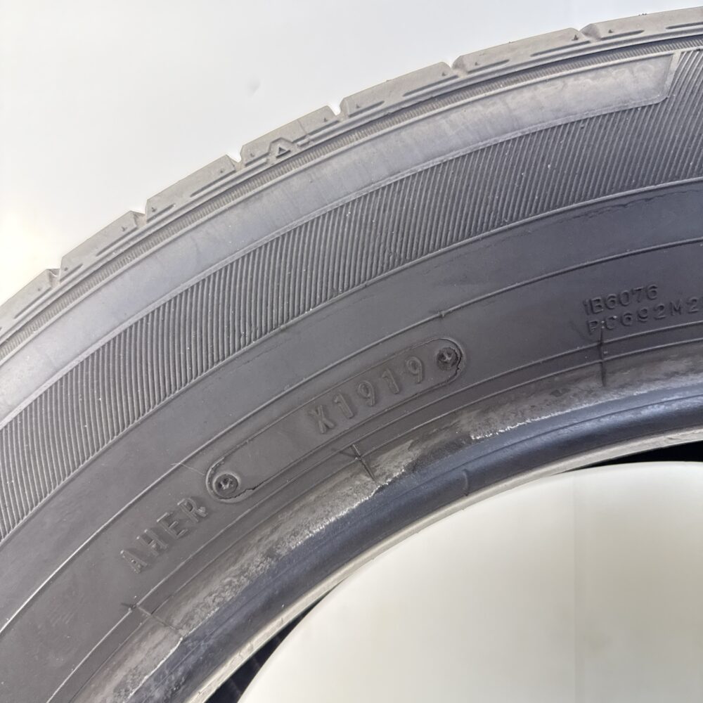 Gomma Usata 215 60 R17 96H Dunlop Enasave EC300+ 79% Estivo - immagine 8