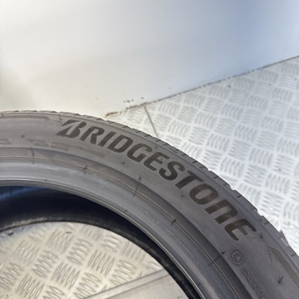 Gomma Usata 215 50 R19 93T Bridgestone Blizzak LM005 Invernale - immagine 7