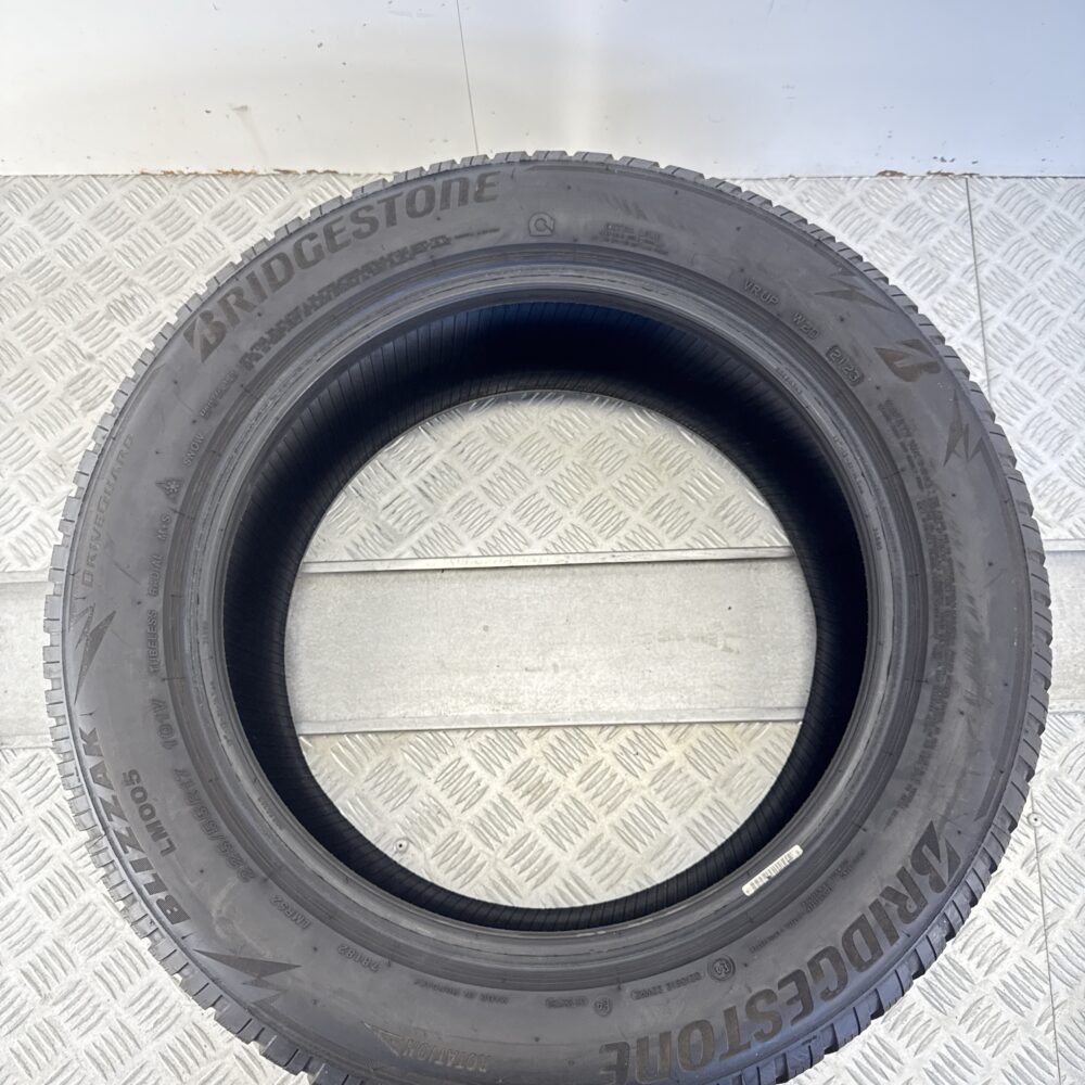 Gomme Usate 225 55 R17 XL 101V Bridgestone Blizzak LM005 RunFlat 74% Invernali - immagine 7