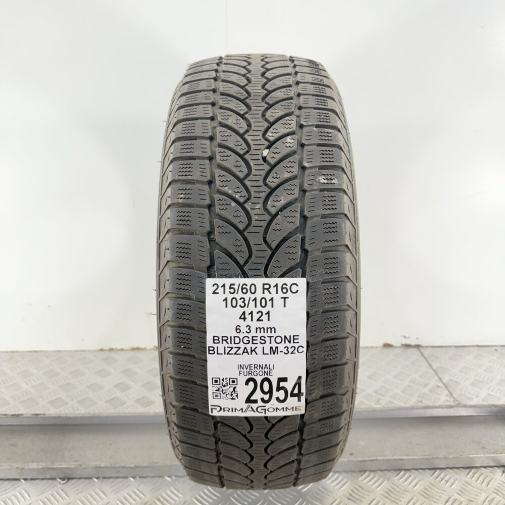 Gomma Usata 215 60 R16C 103/101T Bridgestone Blizzak LM-32C Invernale
