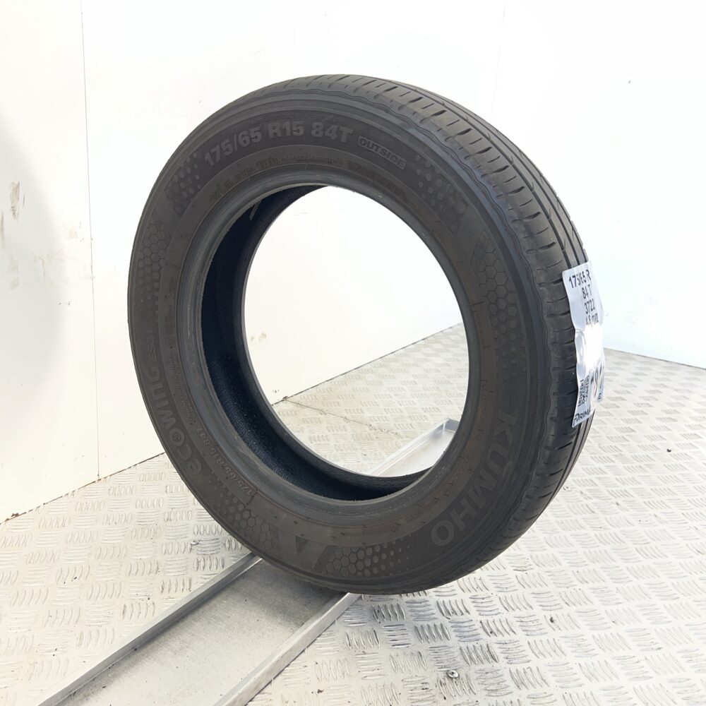 Pneumatico Usato 175 65 R15 84T KUMHO Ecowing ES31 Estivo - immagine 5