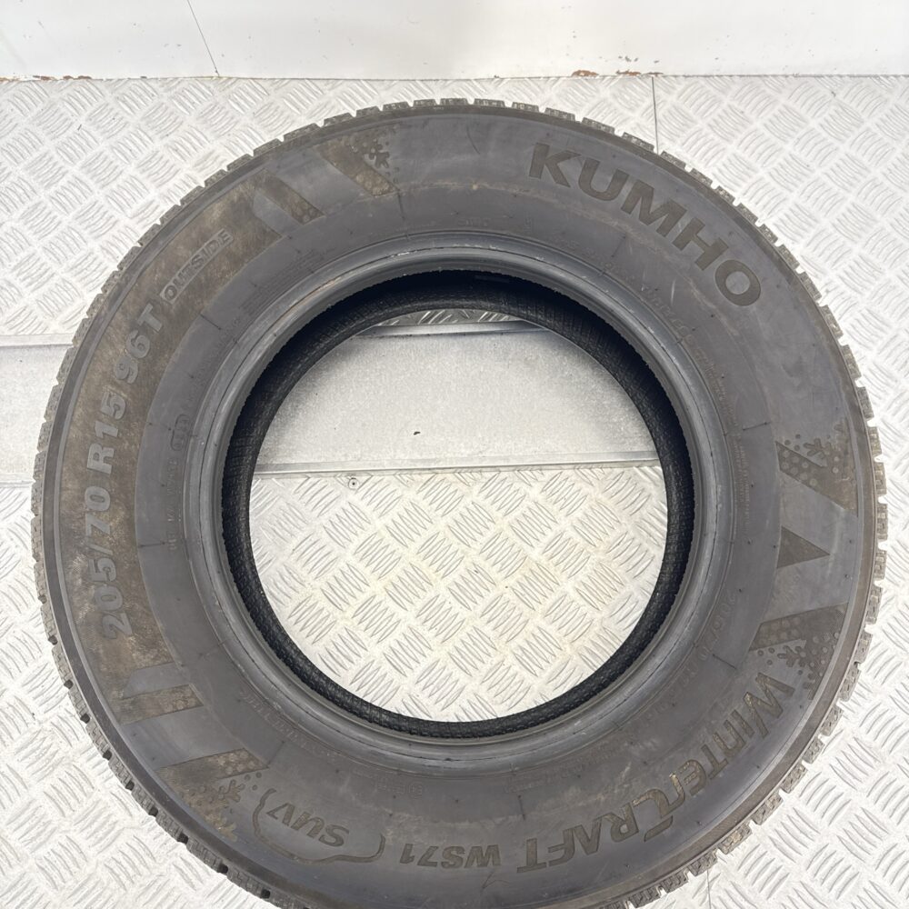 Gomma Usata 205 70 R15 96T Kumho Wintercraft WS71 SUV 94% Invernale - immagine 6