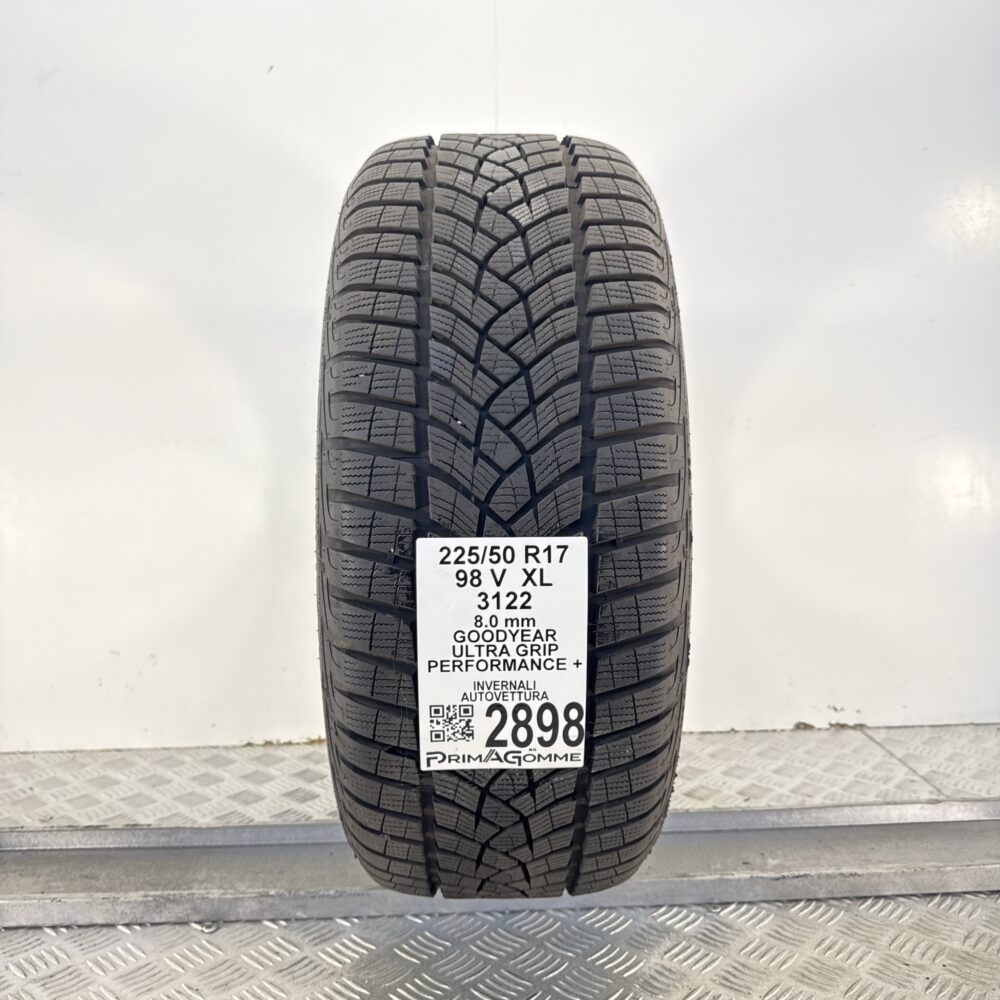 Gomma Usata 225 50 R17 XL 98V Goodyear Ultra Grip Performance + 95% Invernale