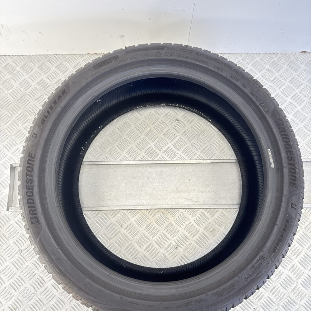 Gomme Usate 245 40 R19 XL 98W Bridgestone Blizzak 6 Invernali - immagine 12
