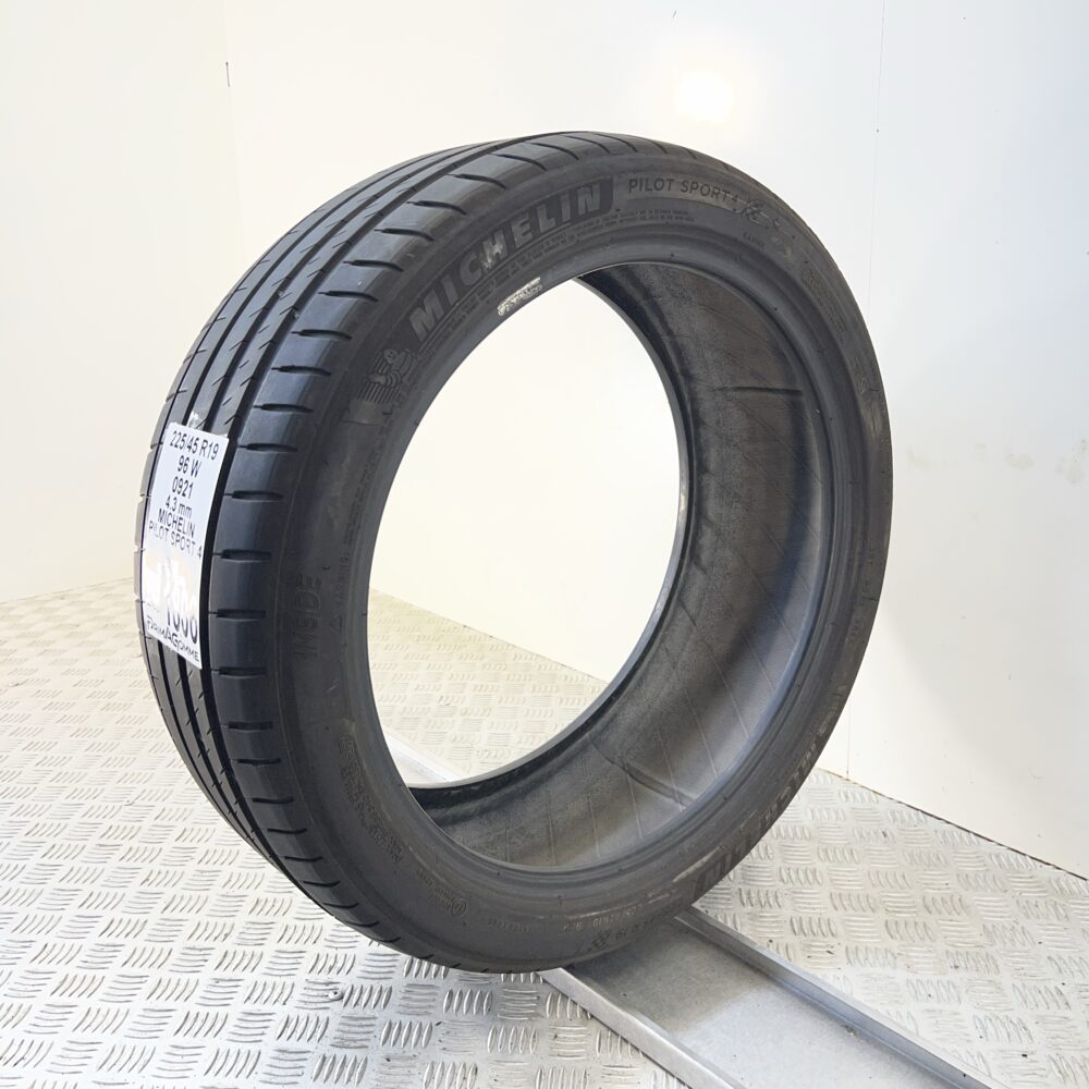 Pneumatico Usato 225 45 R19 96W MICHELIN Pilot Sport 4 Estivo - immagine 5