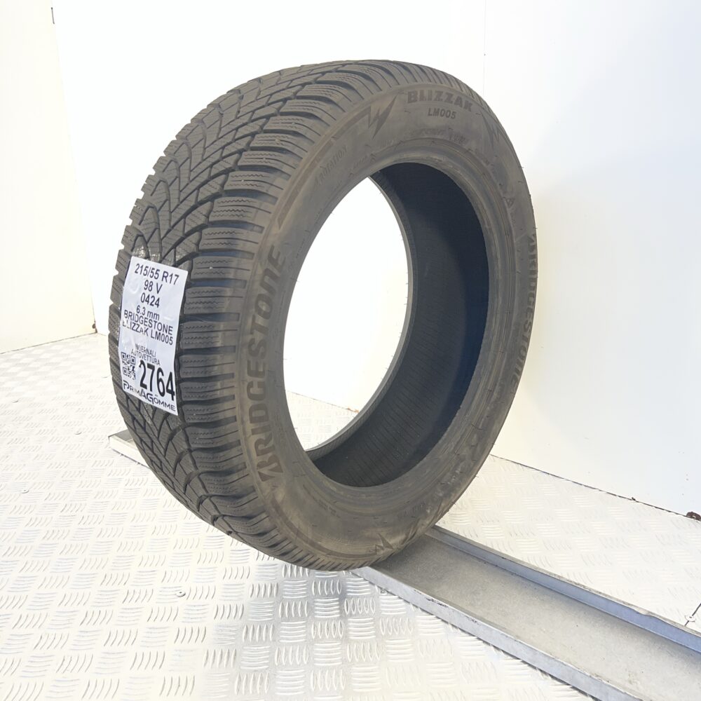 Gomma Usata 215 55 R17 98V Bridgestone Blizzak LM005 79% Invernale - immagine 5
