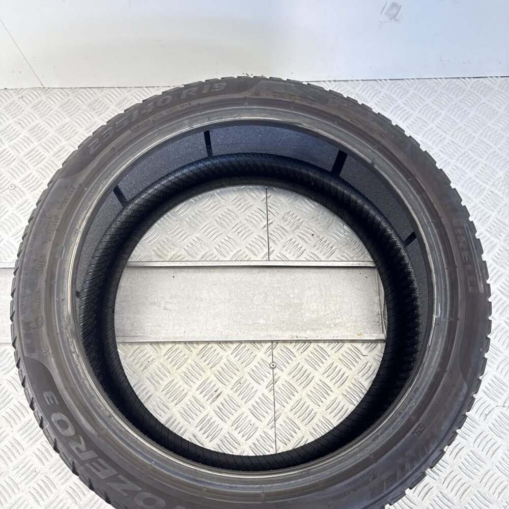 Gomme Usate 235 40 R19 XL 96V PIRELLI SOTTOZERO 3 74% Invernali - immagine 12