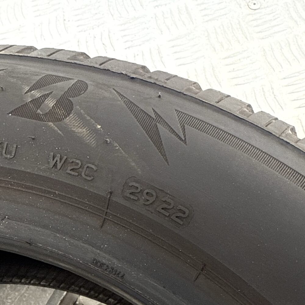 Gomma Usata 175 65 R15 88T Bridgestone Blizzak LM005 Invernale - immagine 10