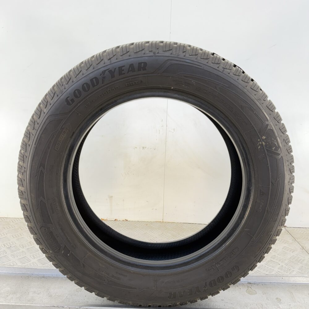 Gomme Usate 175 65 R15 88T Goodyear Ultra Grip 9+ Invernali - immagine 12