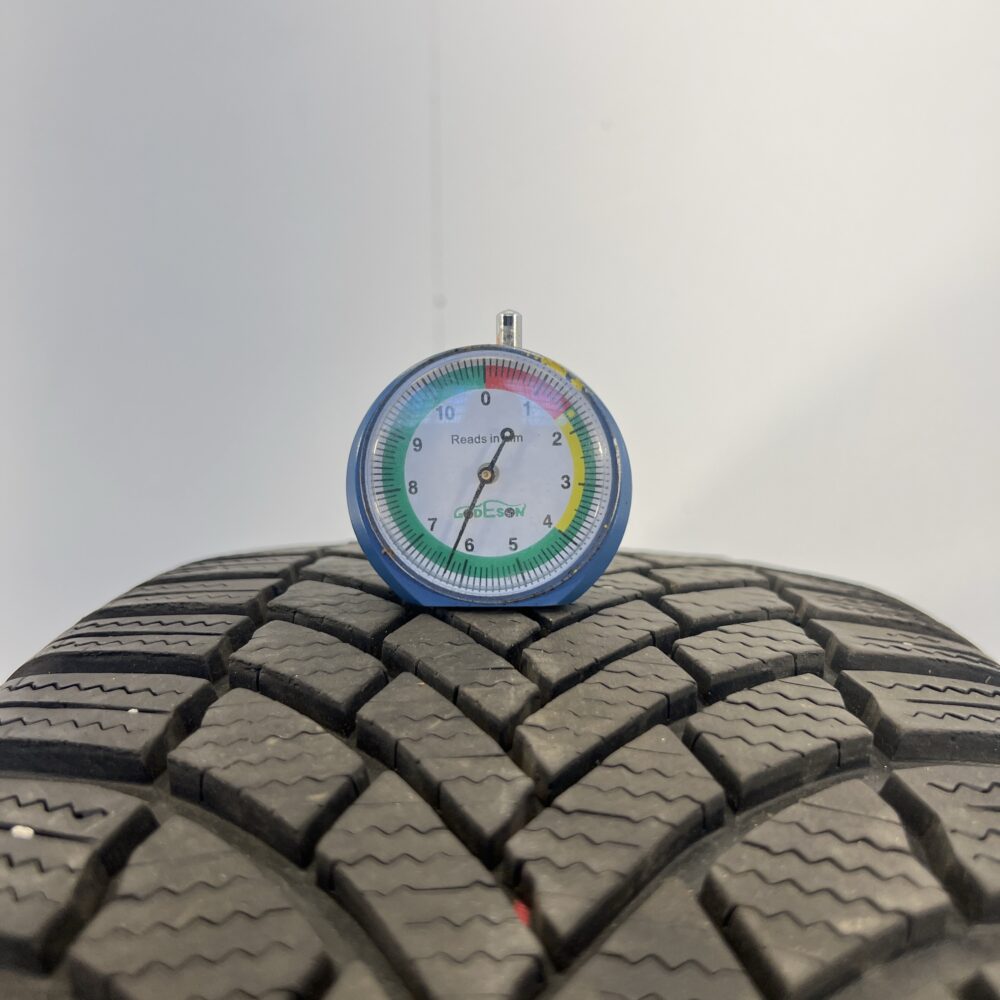 Gomma Usata 215 55 R17 98V Bridgestone Blizzak LM005 79% Invernale - immagine 2