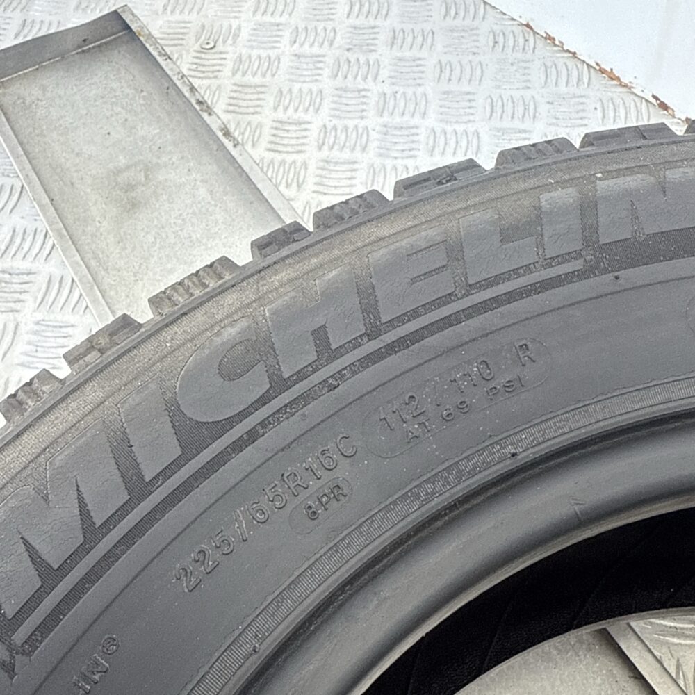Gomma Usata 225 65 R16C 112/110R Michelin Agilis Alpin 87% Invernale - immagine 9