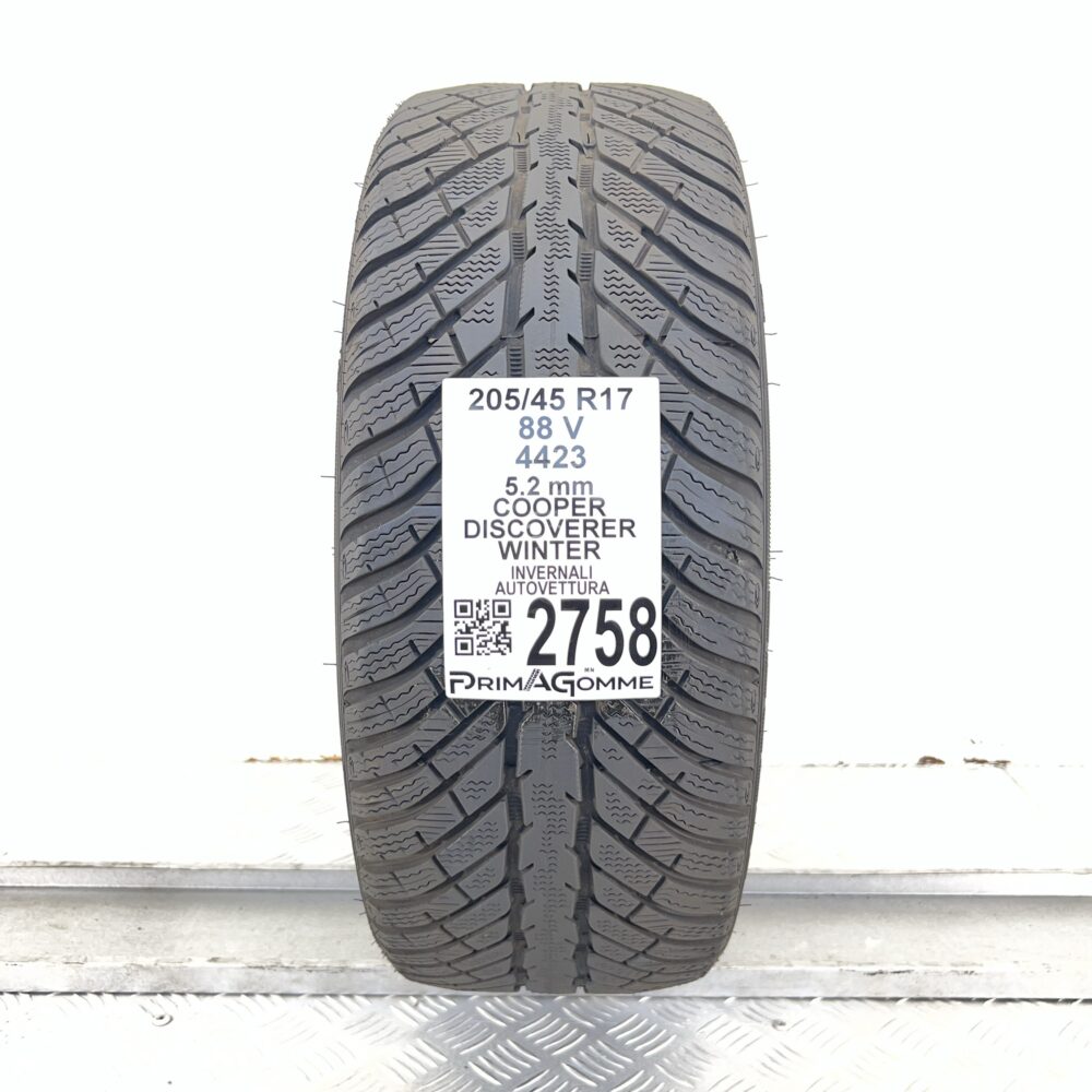 Gomma Usata 205 45 R17 88V Cooper Discoverer Winter Invernale