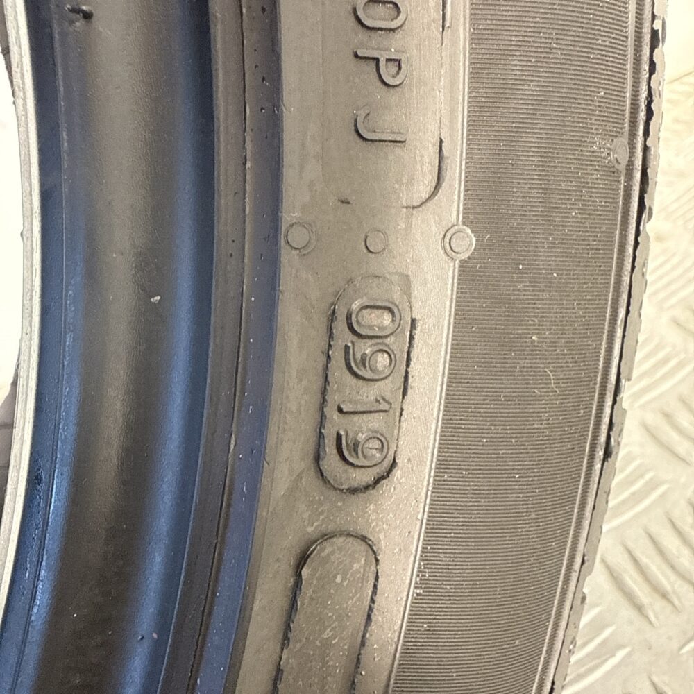 Gomme Usate 235 45 R19 XL 99W Nokian Powerproof Estive - immagine 9