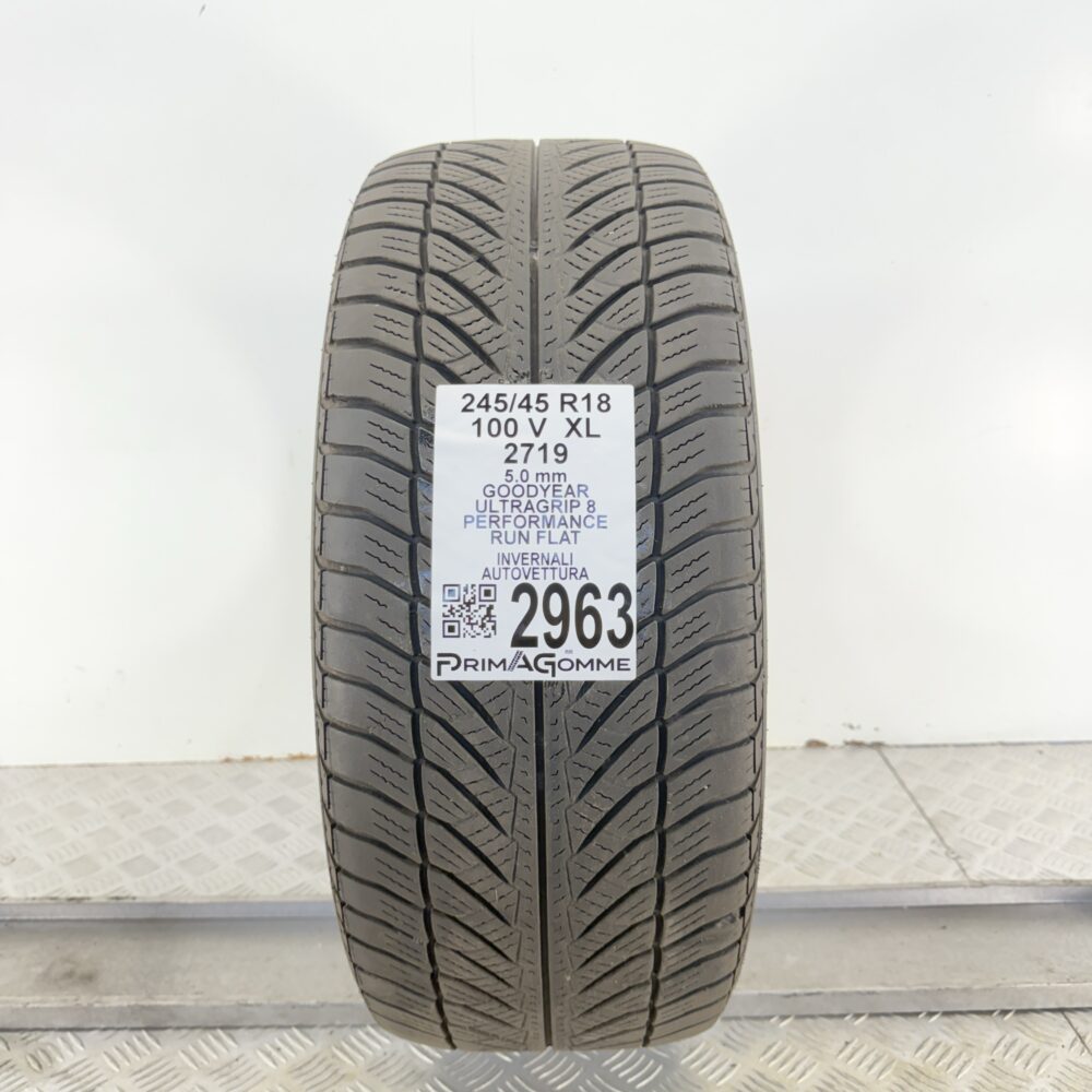 Gomma Usata 245 45 R18 XL 100V Goodyear Ultragrip 8 RunFlat Invernale