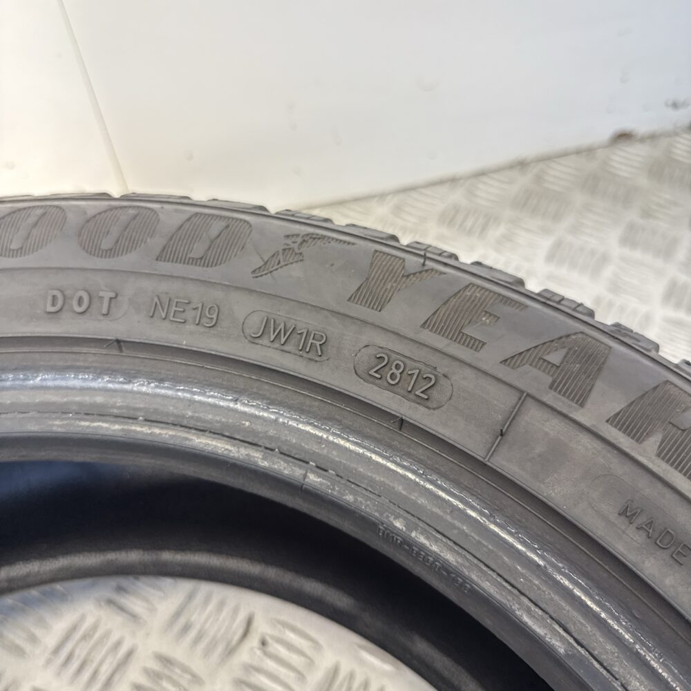 Gomma Usata 195 55 R16 87H Goodyear Ultra Grip 8 73% Invernale - immagine 7